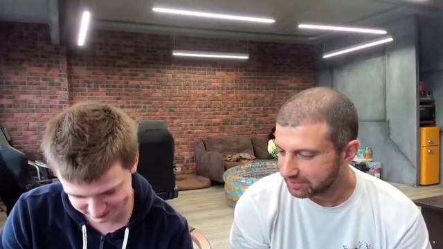 Мелстрой интервью с Амираном Почему перестал стримить? О ситуации с Ефремовой. Мелстрой лудоман? смотреть онлайн