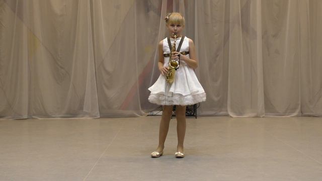 Маша Головченко 10 лет. Sous Le Ciel De Paris. Под небом Парижа, Hubert Giraud.