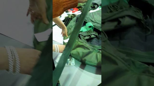 Первый форум волонтёров СВОИХ НЕ БРОСАЕМ ИРКУТСК девчонки рассказывают как шъют спальные мешки🇷🇺✌️ смотреть онлайн