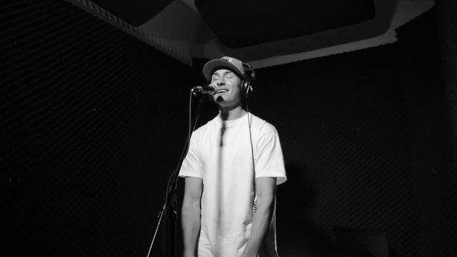 Dallas Cote: Yellow Polka Dots (CFUR Live Session) смотреть онлайн