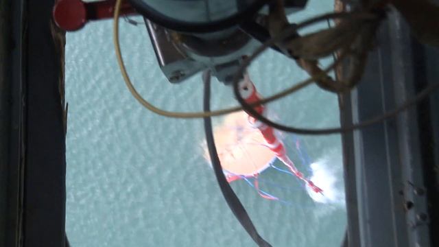 Вертолет Ми-8 МЧС России приступил к тушению очагов возгорания в высокогорной Абхазии смотреть онлайн