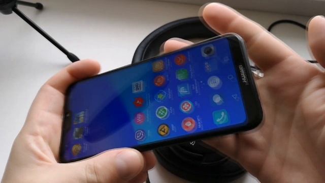 Huawei P20 lite - доступный "флагман" в 2019 смотреть онлайн