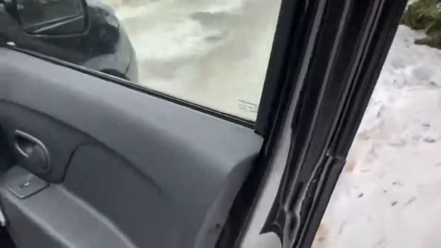 Рено Сандеро 2014 г смотреть онлайн