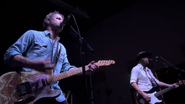 Chris Shiflett - Fool’s Gold - Temblor Brewing Company Bakersfield 8/26/23 смотреть онлайн