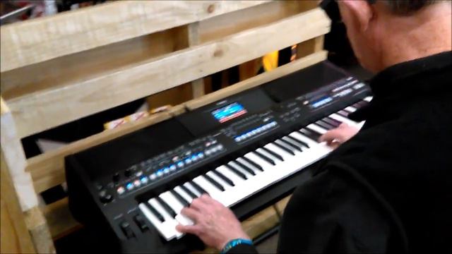 2nd Video of What's New on the Yamaha PSR SX600 смотреть онлайн