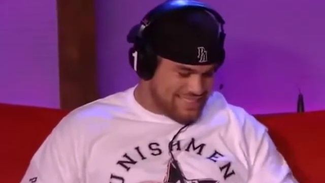 Howard Stern:UFC Fighter Tito Ortiz Interview (2006) смотреть онлайн