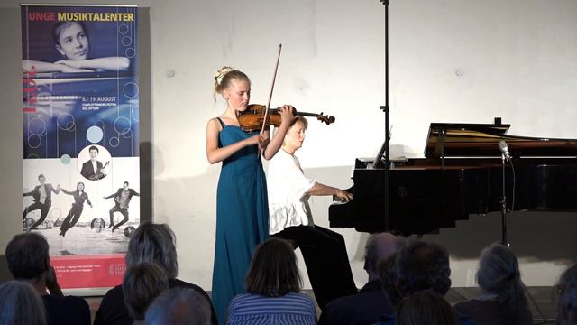 Niccolo Paganini: La Campanella - Copenhagen Summer Festival смотреть онлайн