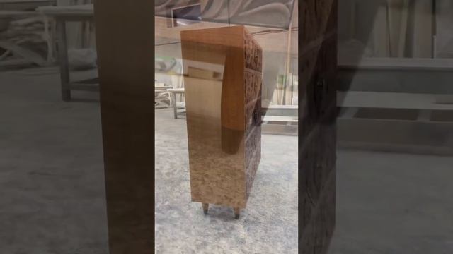 Комод из красного дерева (махагон) смотреть онлайн