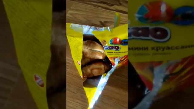 Angry BIRDS вскрытие и извлечение фишки! Мини круассаны Chipicao с кремом "Какао" смотреть онлайн