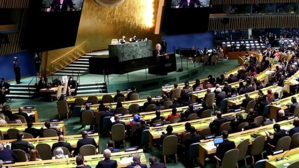 100 ИГРОКОВ И РЕАЛЬНЫЕ ПОЛИТИКИ В HEARTS OF IRON 4