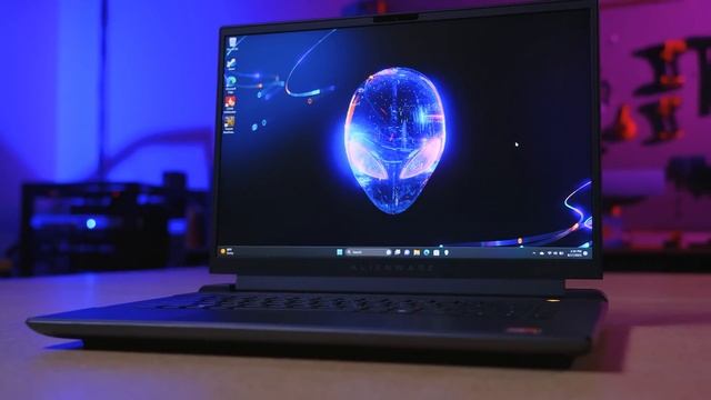 It's not that good... Alienware M16 Review смотреть онлайн