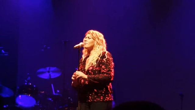 Je viens du Sud - Chimène Badi Méditerranéennes Le Bataclan 03.02.2018 смотреть онлайн