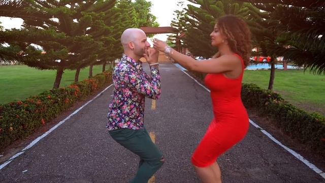 Ataca X La Alemana Bachata Dance [Que Bendición - Grupo Extra Touch] смотреть онлайн