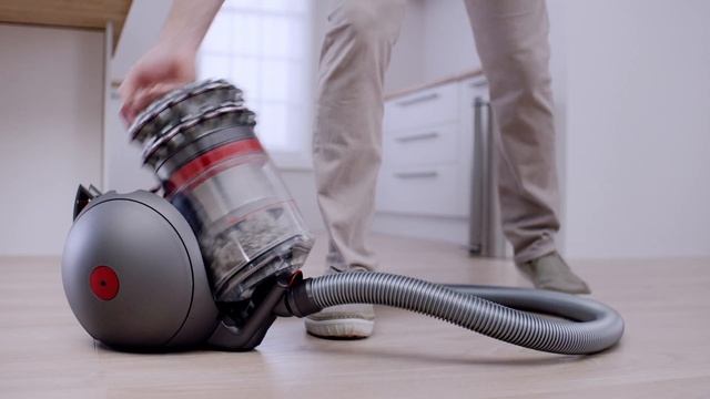 Dyson Cinetic Big Ball Vacuum Cleaners Available at The Good Guys смотреть онлайн