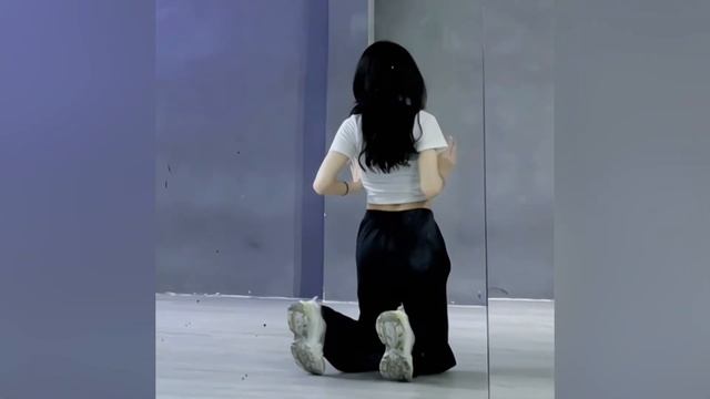 7 Rings | Ariana Grande | Dance Trend & Dance Tutorial (Mirrored) смотреть онлайн