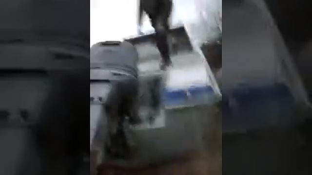 поднимал лодку смотреть онлайн