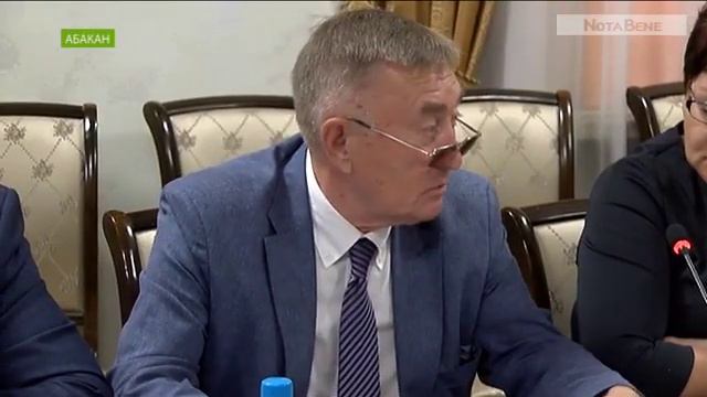 Елена Вяльбе попросила губернатора Хакасии отремонтировать бассейн в Вершине Теи смотреть онлайн