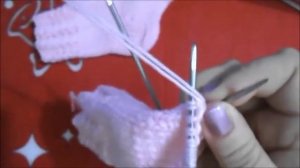 НОСКИ СПИЦАМИ ДЛЯ НОВОРОЖДЕННОГО. МАСТЕР КЛАСС.