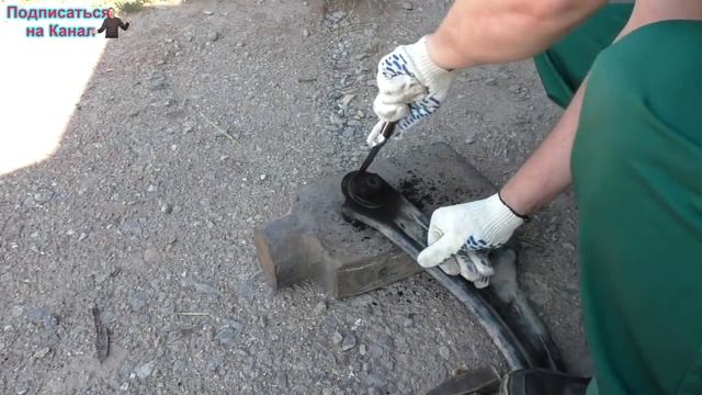 Самостоятельная ЗАМЕНА САЙЛЕНТБЛОКОВ без Спец Инструмента - Удаление смотреть онлайн