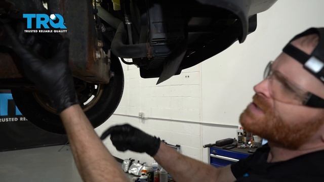 How to Replace Crank Position Sensor 2006-10 Ford Explorer смотреть онлайн