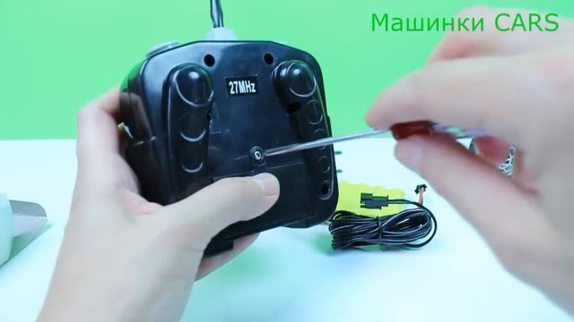 Трюковая радиоуправляемая машинка. Распаковка и езда по дорогам смотреть онлайн