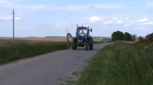 Покос обочины на МТЗ 82.1