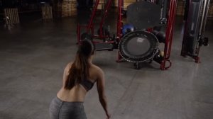 HOIST Motion Cage. Бросок медбола в батут.