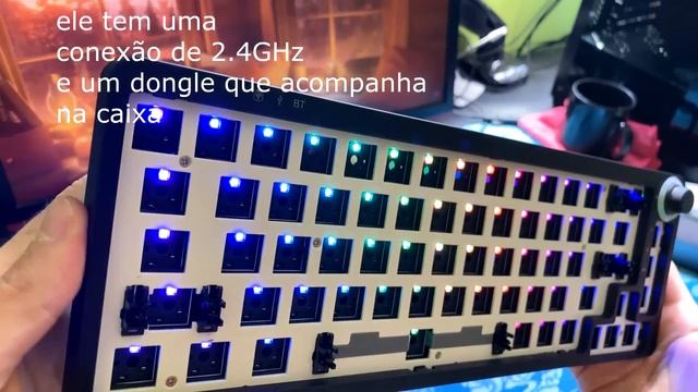 Montando um Teclado Mecânico customizado GamaKay LK67 e Lubrificando os Switch смотреть онлайн