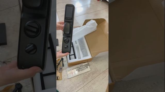 Умный замок для входной двери YouSmart Smart Lock Black (SL-LK) смотреть онлайн