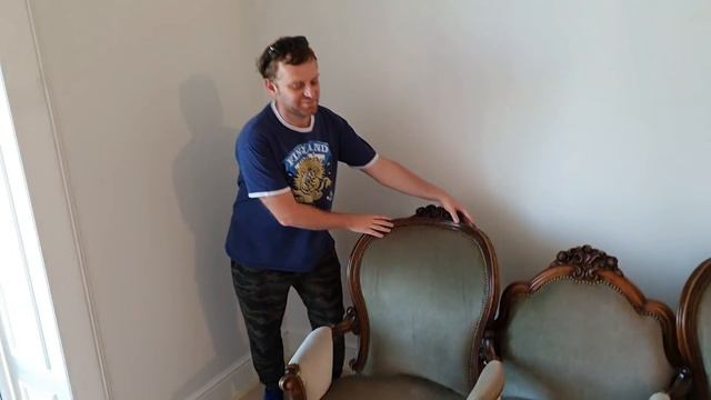 Купил антикварную софу смотреть онлайн