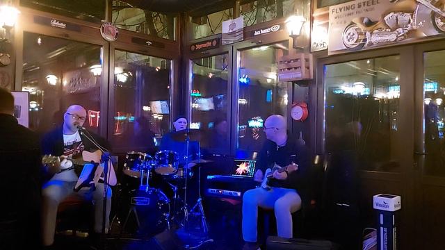 Adrian Ilie & Loris Negrut & Ioan Puiu Popa - Fata din vis (Compact) смотреть онлайн