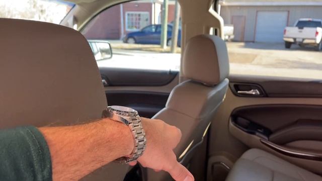 New Body Style Chevrolet Tahoe w/Over 100k Miles, BUT Still Almost $30,000!!! смотреть онлайн