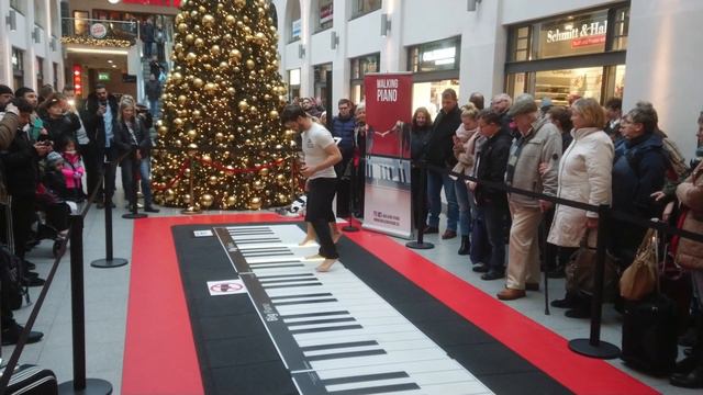 Big Piano. смотреть онлайн