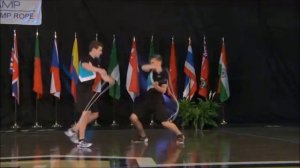 Невероятные трюки со скакалкой от чемпионов мира