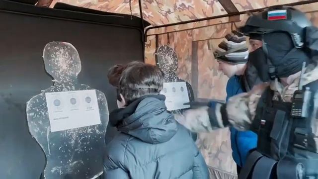 Страйкбольный тир с Автоматами Калашникова на Вашем мероприятии смотреть онлайн