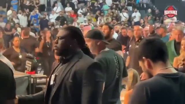 Абубакр Нурмагомедов и Хамзат Чимаев подрались после боя Ислама и Оливейры? полное видео смотреть онлайн