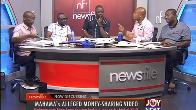 Mahama's alleged money-sharing video - Newsfile on Joy News (24-9-16) смотреть онлайн