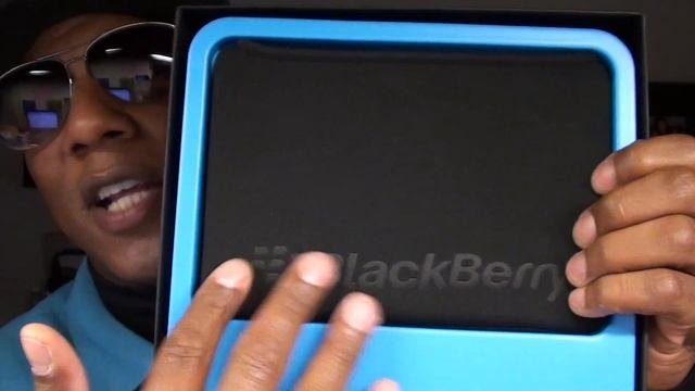 Blackberry PlayBook Unboxing (and updates) смотреть онлайн