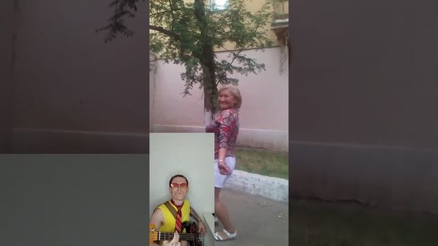 Уличные танцы. 2 #dance #music #rockstar #bass смотреть онлайн