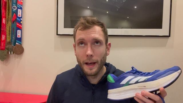 Nike Zoom Fly 4 vs Adidas Boston 10: Which shoe should you get? смотреть онлайн