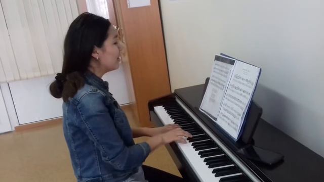 Рота подьем!!!))Кыздын орындауында. смотреть онлайн