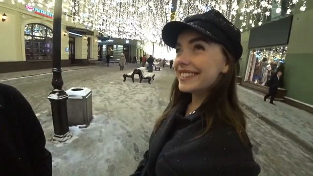 Знакомство с девушками.Толщина или длина что важнее.В чем смыслжизни.Красная площадь смотреть онлайн
