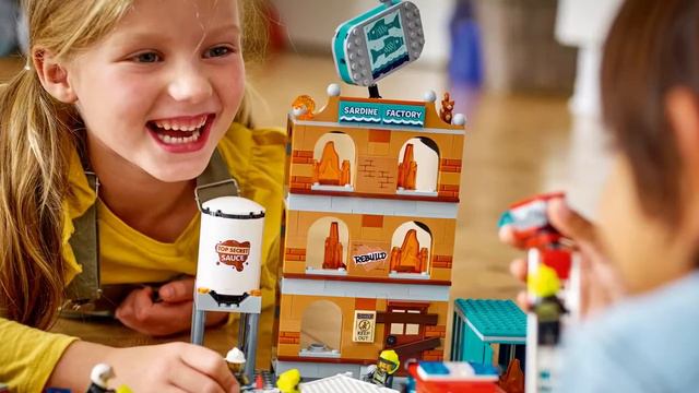 LEGO® City Hasičská zbrojnice (60321) смотреть онлайн