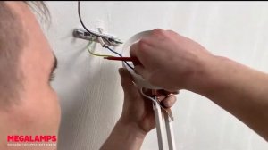 Сборка и установка настенного светильника бра — видео-инструкция