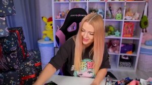 Скупила Все СЮРПРИЗ БОКСЫ с ПОДАРКАМИ Для МАЛЫШКИ и Для МЕНЯ ? Что Внутри? ДЕНЕЖНЫЕ СЮРПРИЗЫ