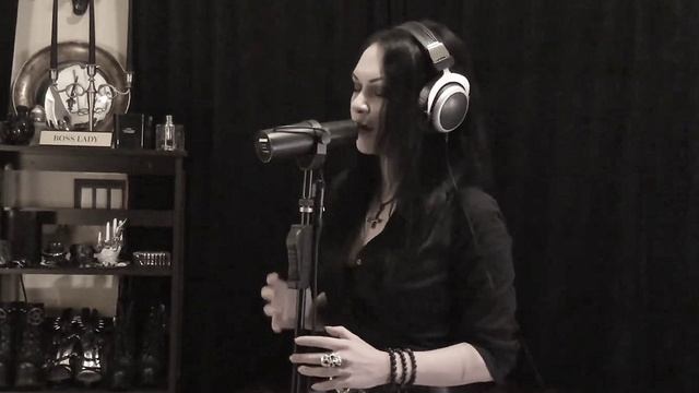 ? Adrienne Cowan ?☠️ - 