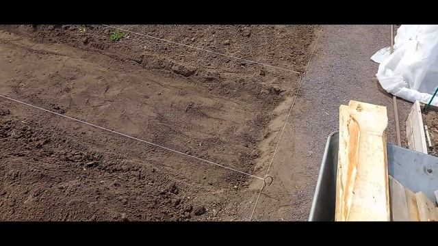 Ужин СМЕШАЛ и ГОТОВО/ТЁПЛЫЕ ГРЯДКИ как СЛОЁНЫЙ ПИРОГ/Рассада как КЛЮШКИ/УРА ГРОЗА#ВЛОГ#теплыегрядки смотреть онлайн