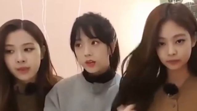 ДЖЕННИ ЗАПРЕТИЛИ ОБНИМАТЬ ЛИСУ?|ИГНОРИРОВАНИЕ РОЗЭ?|КТО ДИКТОВАЛ ТЕКСТ? | ОЧЕНЬ СТРАННЫЙ ЭФИР смотреть онлайн