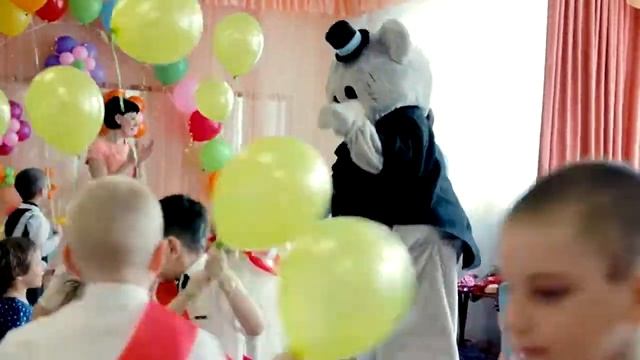 Есть друзья а для них у друзей нет выходных! смотреть онлайн