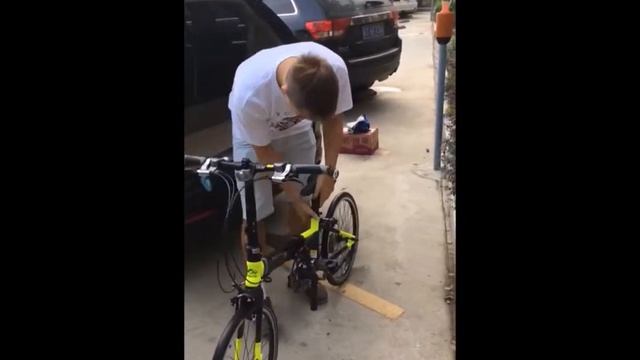 Складной велосипед LANGTU. Разбирается за 10 секунд.